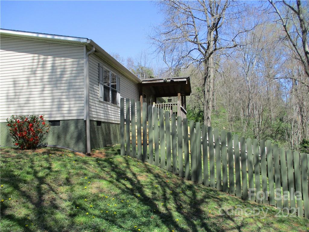 388 Richards Ridge Canton, NC 28716 - Photo 7 of 22