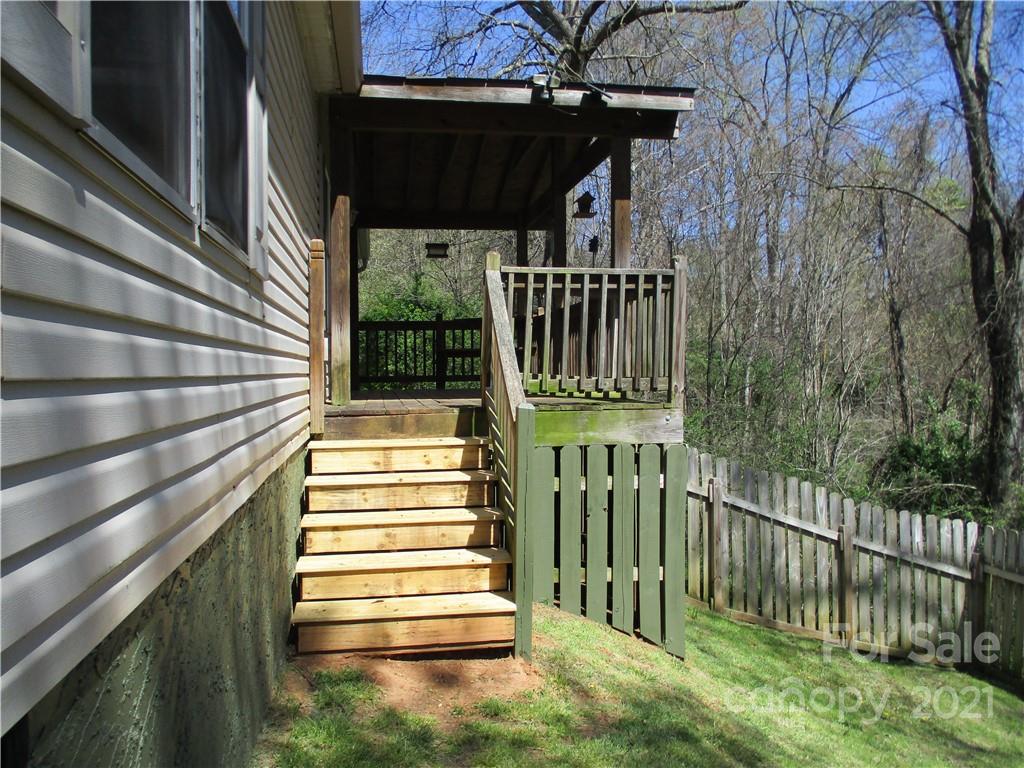 388 Richards Ridge Canton, NC 28716 - Photo 8 of 22