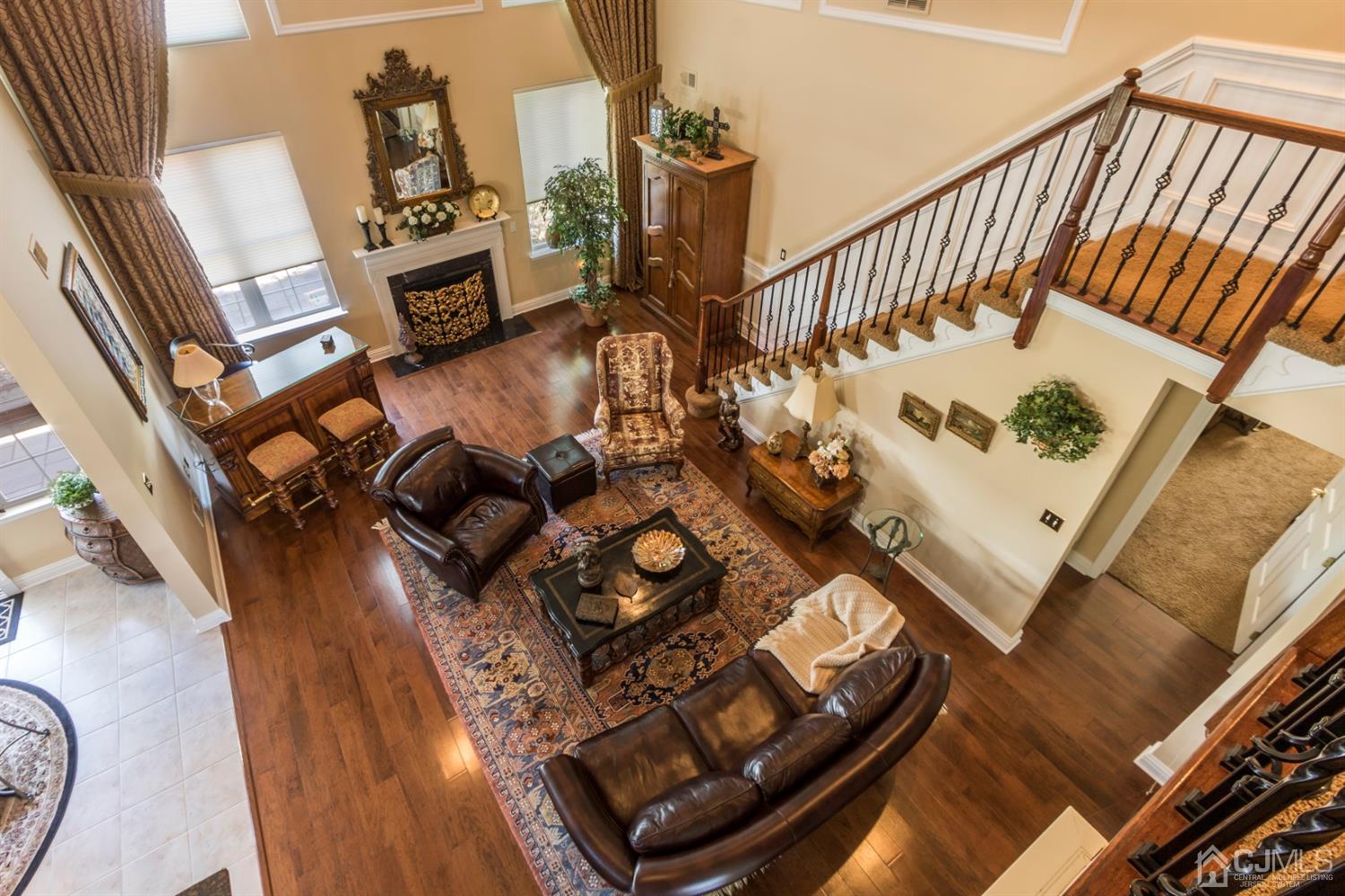 28 Kings Mill Road Monroe Township, NJ 08831 - Photo 14 of 42 a view of a living room and wooden floor