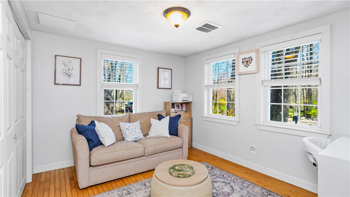 410 Field Hill Road Scituate, RI 02815 - Photo 11 of 38