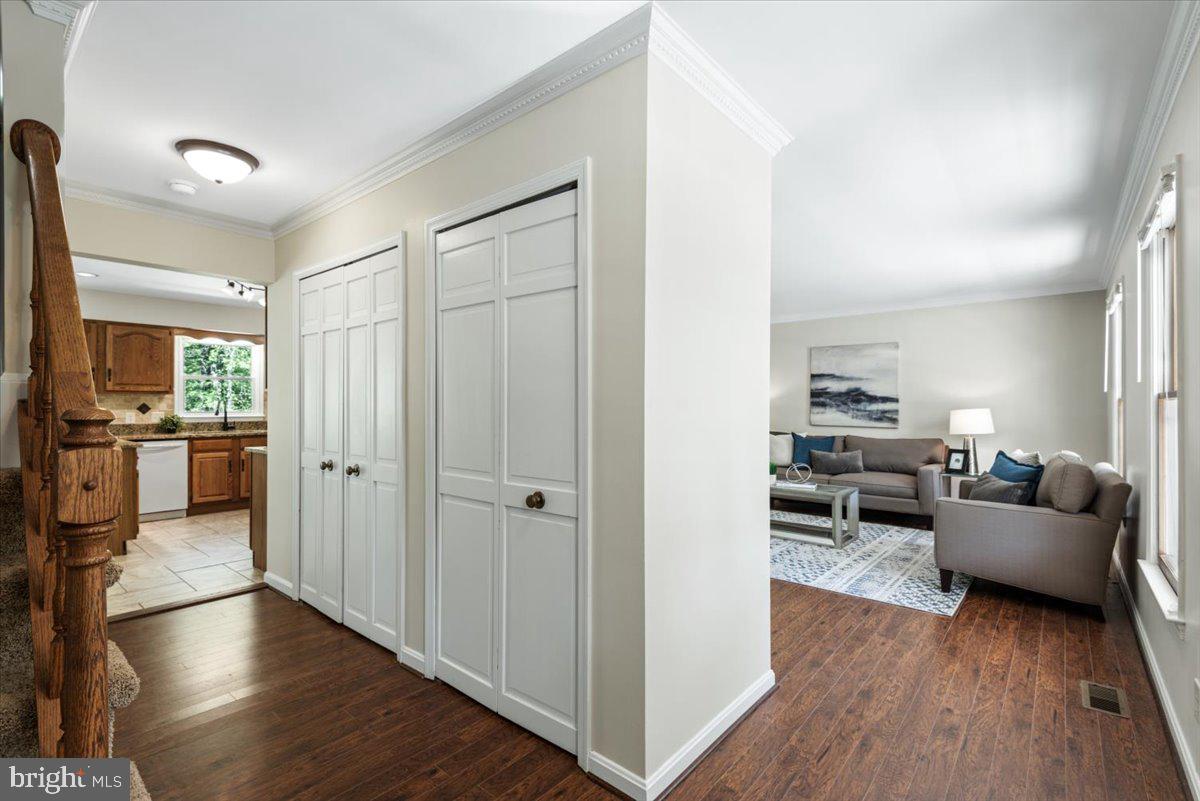 9 Hammond Lane Fredericksburg, VA 22407 - Photo 5 of 50