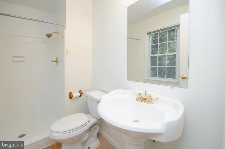 8258 Getty Court Springfield, VA 22153 - Photo 3 of 29 Bath (Master)