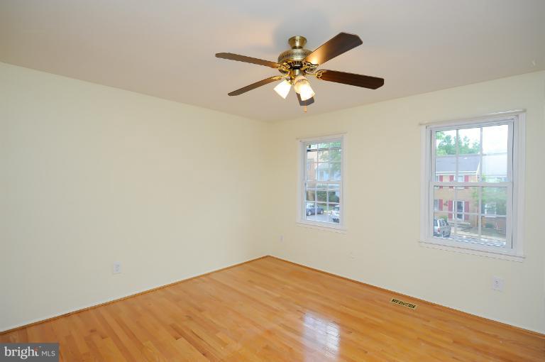 8258 Getty Court Springfield, VA 22153 - Photo 6 of 29 Bedroom (Master)