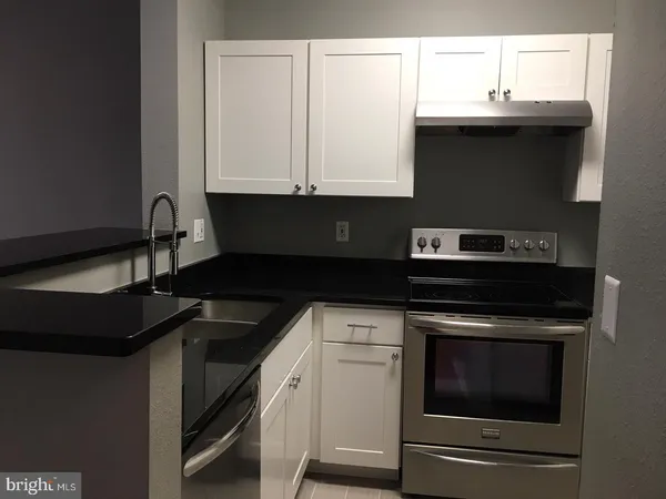 $1,995 | 1521 Spring Gate Dr., Unit 10202, McLean, VA 22102