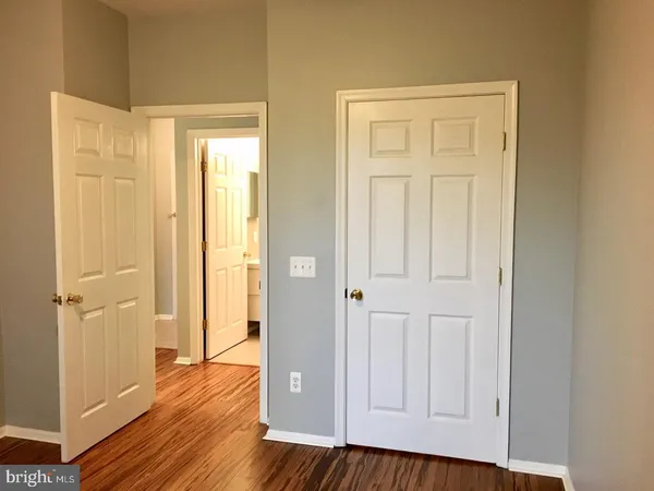 $1,995 | 1521 Spring Gate Dr., Unit 10202, McLean, VA 22102