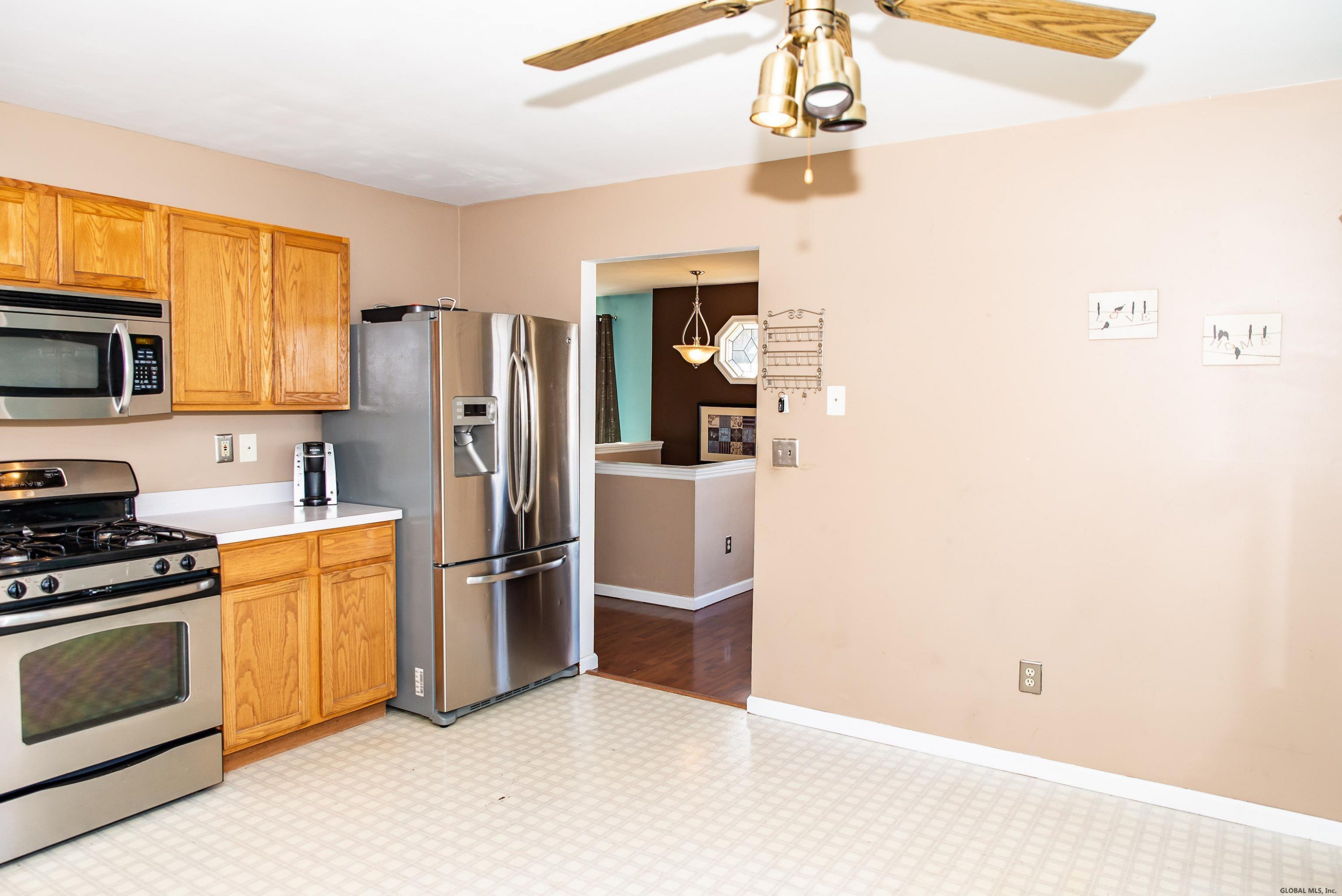 7 Red Rock Road Troy, NY 12182 - Photo 5 of 16 Photo 5
