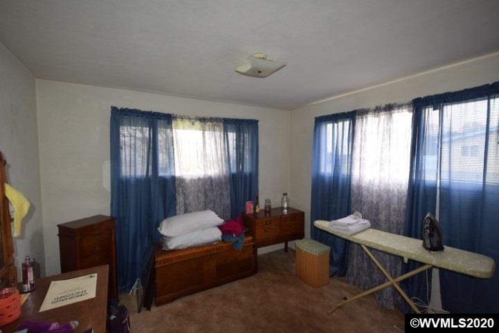 38670 South Nowlens Bridge Road Molalla, OR 97038 - Photo 11 of 40