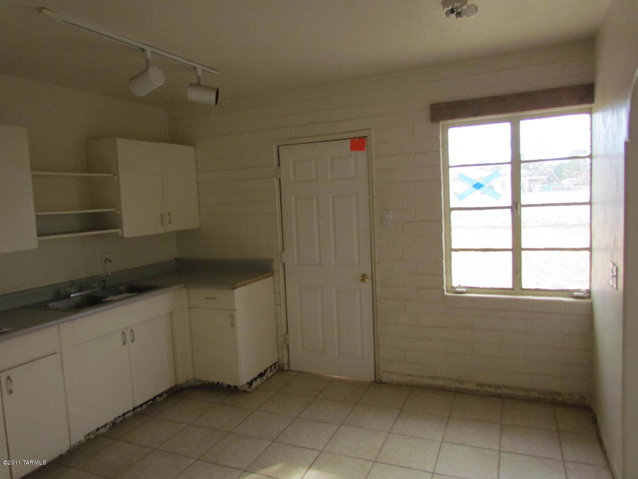2702 East Rickey Tucson, AZ 85713 - Photo 7 of 8