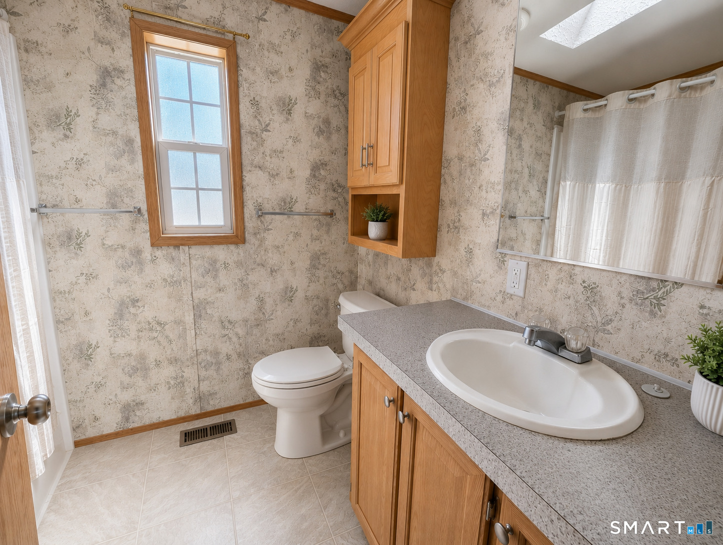 1950 North Broad Street Meriden, CT 06450 - Photo 11 of 19