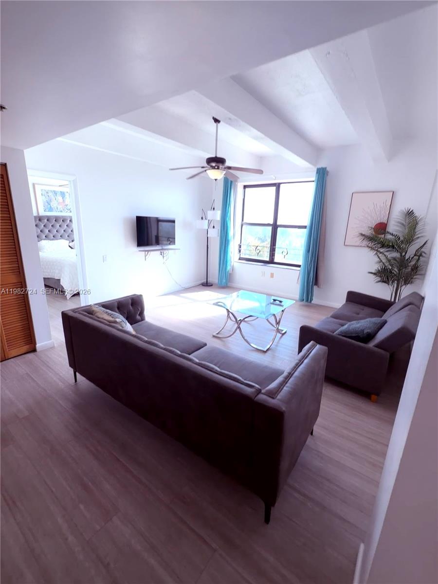 1330 Ocean Drive, Unit R5C Miami Beach, FL 33139 - Photo 13 of 14