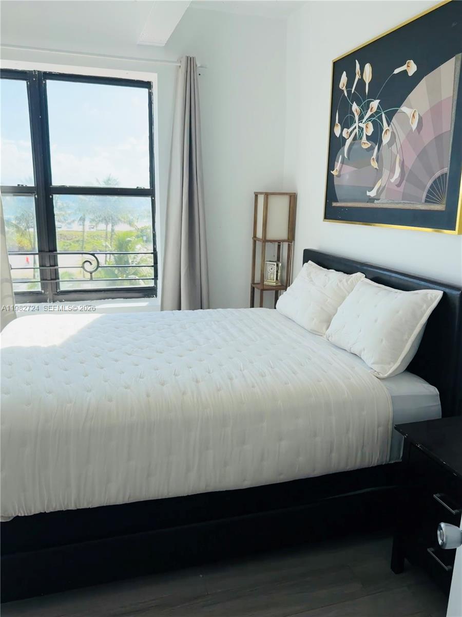 1330 Ocean Drive, Unit R5C Miami Beach, FL 33139 - Photo 3 of 14