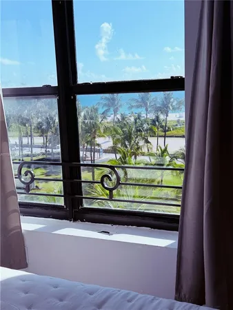 $3,500 | 1330 Ocean Drive, Unit R5C, Miami Beach, FL 33139