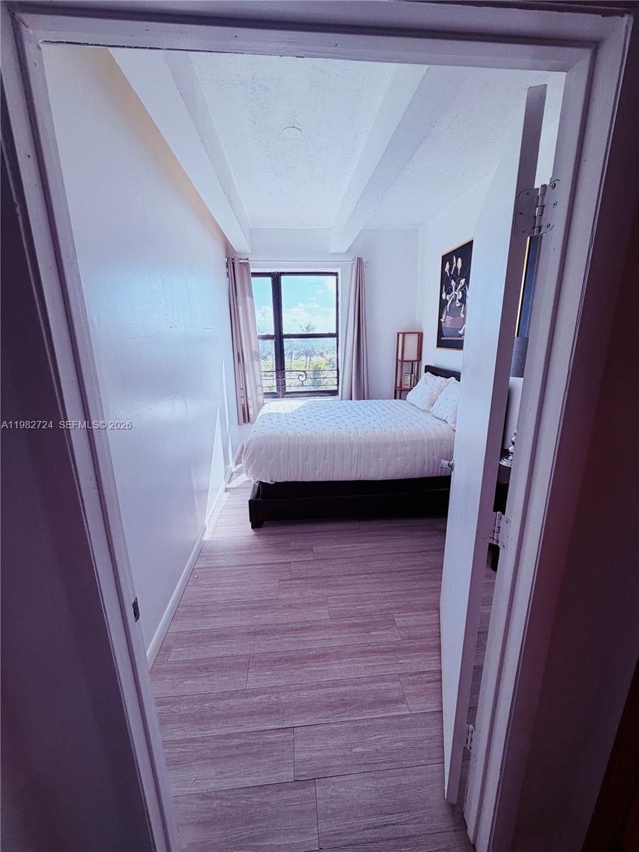 1330 Ocean Drive, Unit R5C Miami Beach, FL 33139 - Photo 9 of 14