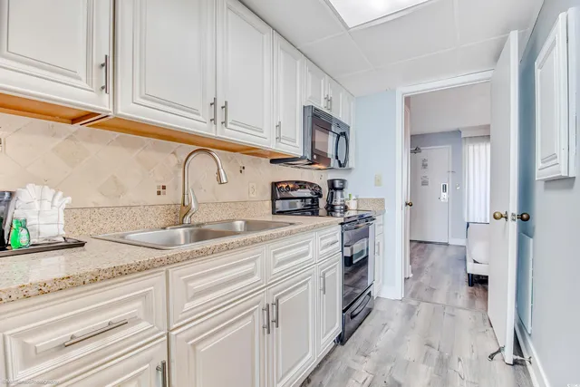 $229,900 | 3000 North Ocean Boulevard, Unit 1432, Myrtle Beach, SC 29577