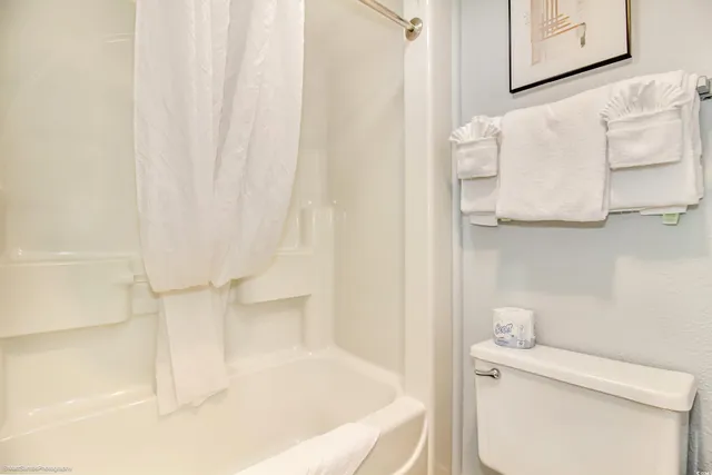 $229,900 | 3000 North Ocean Boulevard, Unit 1432, Myrtle Beach, SC 29577