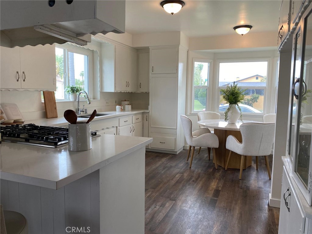 9961 Richeon Avenue Downey, CA 90240 - Photo 7 of 45