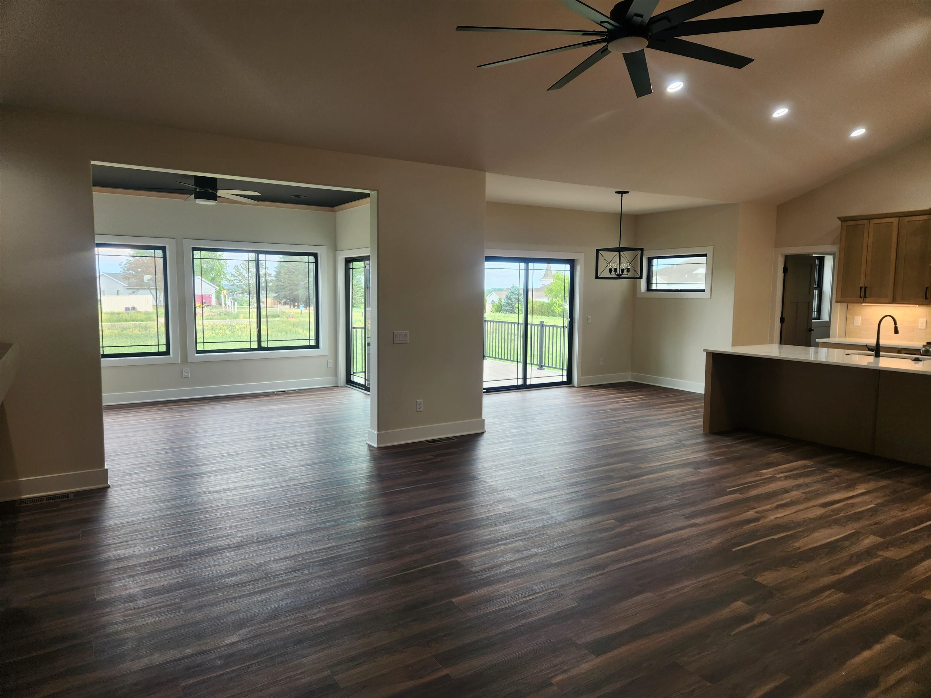 L164 Eileen Waunakee, WI 53597 - Photo 4 of 25
