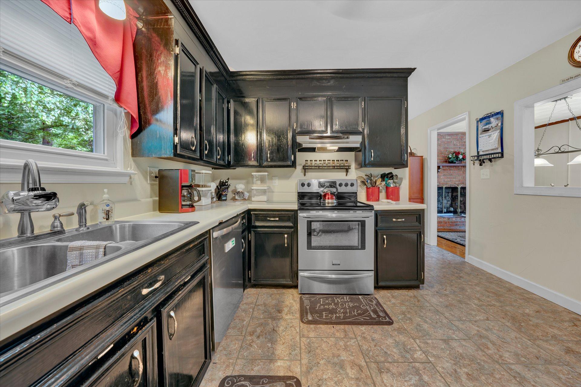 7062 Crown Road Roanoke, VA 24018 - Photo 9 of 48 photo8