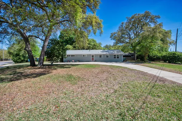 $350,000 | 300 Leah Miller Drive Northwest, Fort Walton Beach, FL 32548