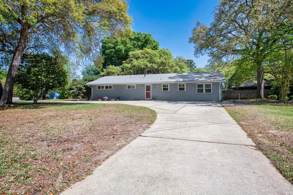 $350,000 | 300 Leah Miller Drive Northwest, Fort Walton Beach, FL 32548