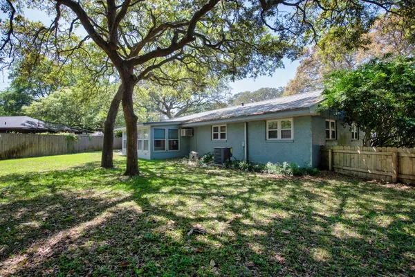 $350,000 | 300 Leah Miller Drive Northwest, Fort Walton Beach, FL 32548