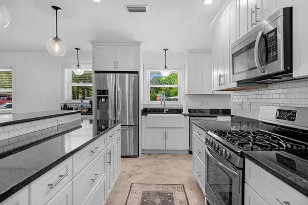 $350,000 | 300 Leah Miller Drive Northwest, Fort Walton Beach, FL 32548