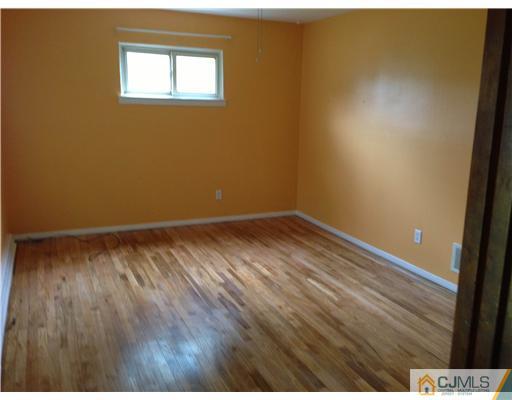 53 Mimi Road Old Bridge, NJ 08857 - Photo 9 of 22 Gallery Image 9