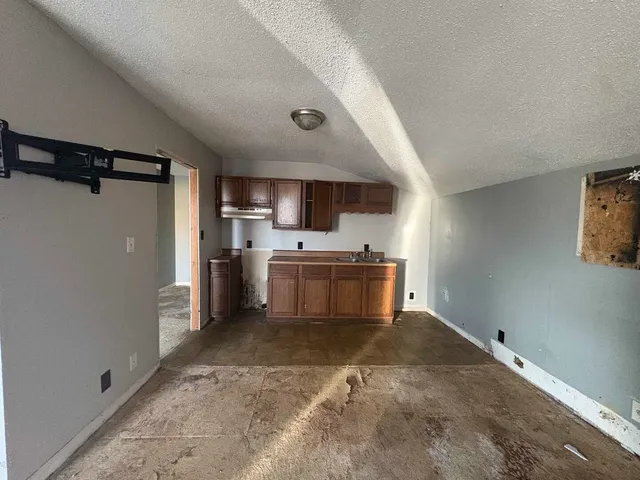 a view of a storage & utility room