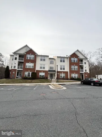 $2,000 | 5014 Marchwood Court, Unit 7F, Perry Hall, MD 21128