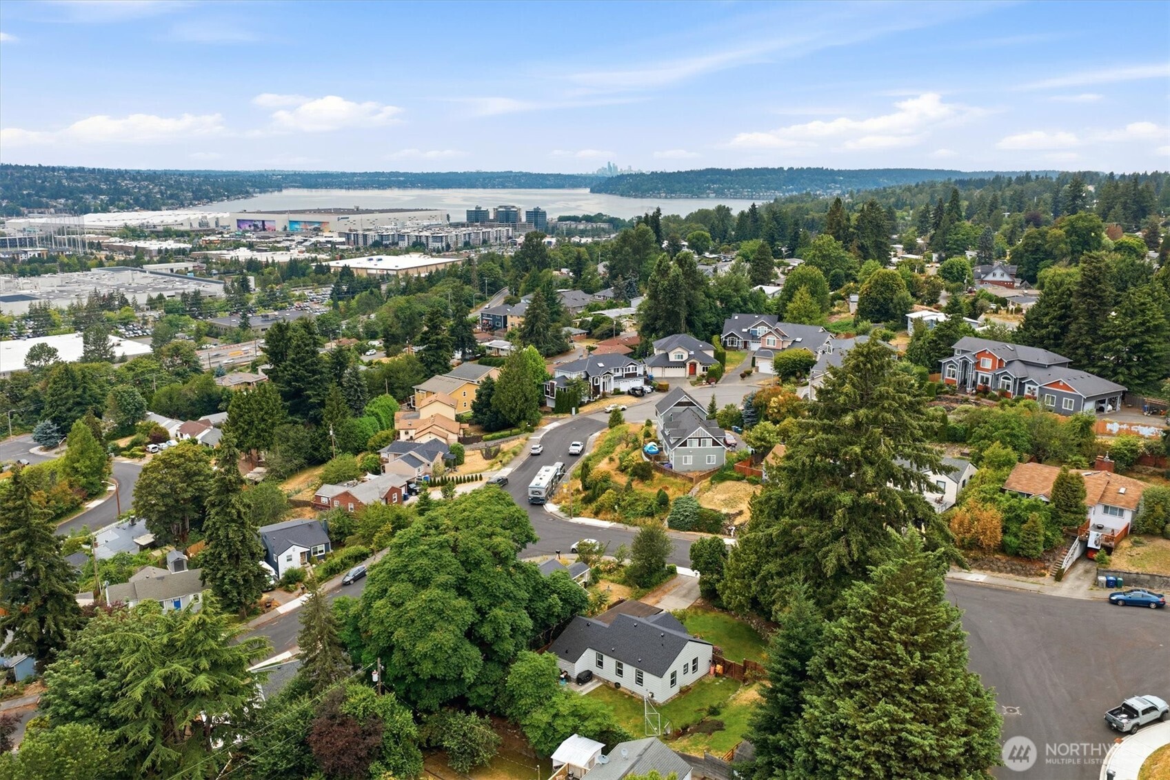 555 Windsor Place Northeast Renton, WA 98056 - Photo 33 of 38