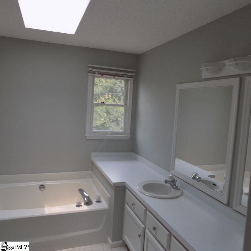 2 Spring Court Simpsonville, SC 29680 - Photo 14 of 16 Gallery Image 14