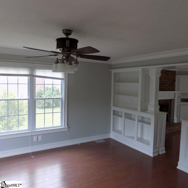 2 Spring Court Simpsonville, SC 29680 - Photo 4 of 16 Gallery Image 4