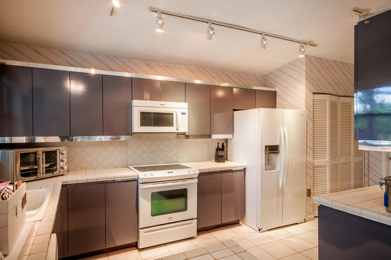 8733 Northwest 83rd Street Tamarac, FL 33321 - Photo 6 of 23 IMG_0525-HDRRT