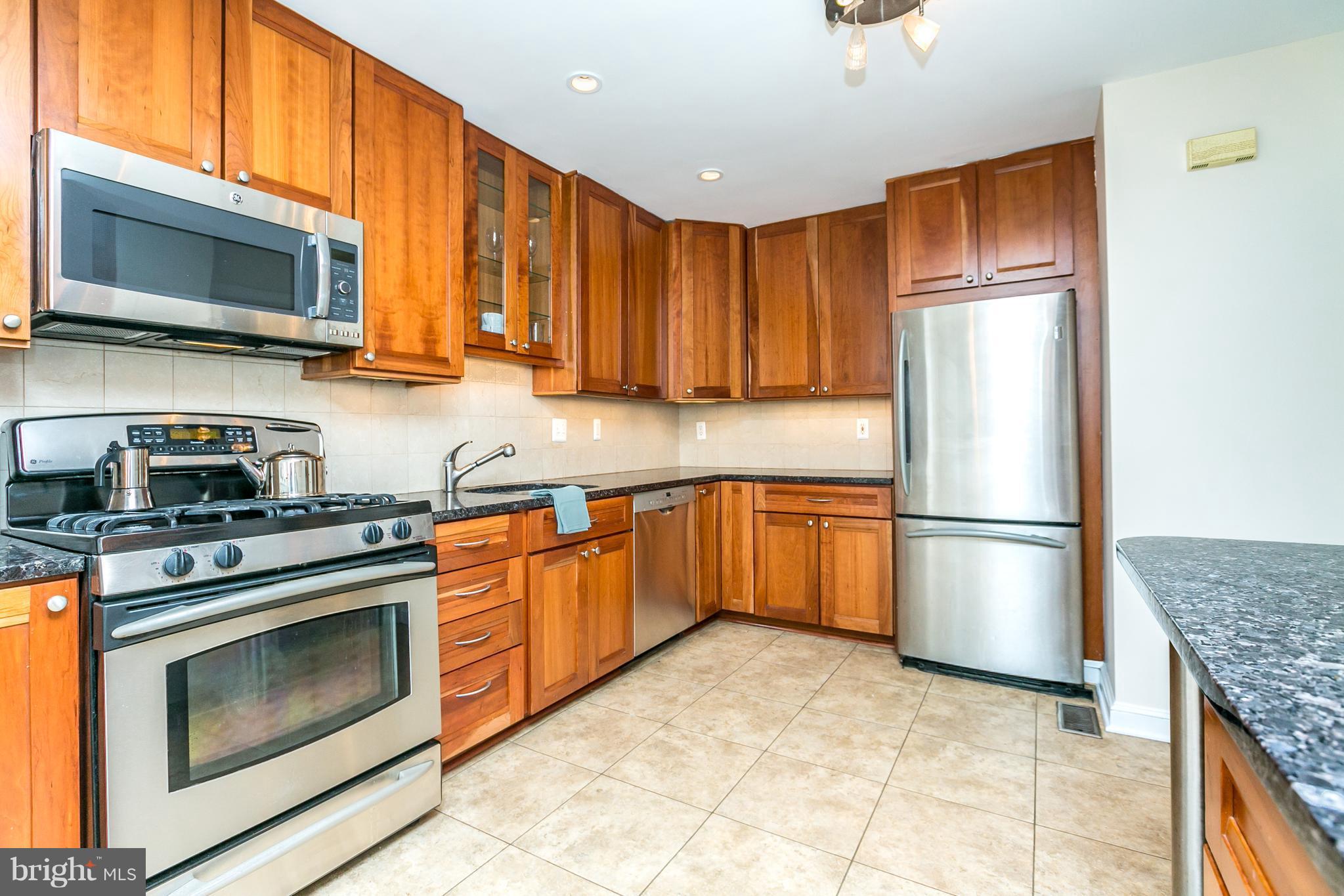 5605 Roland Avenue Baltimore, MD 21210 - Photo 2 of 30 Kitchen