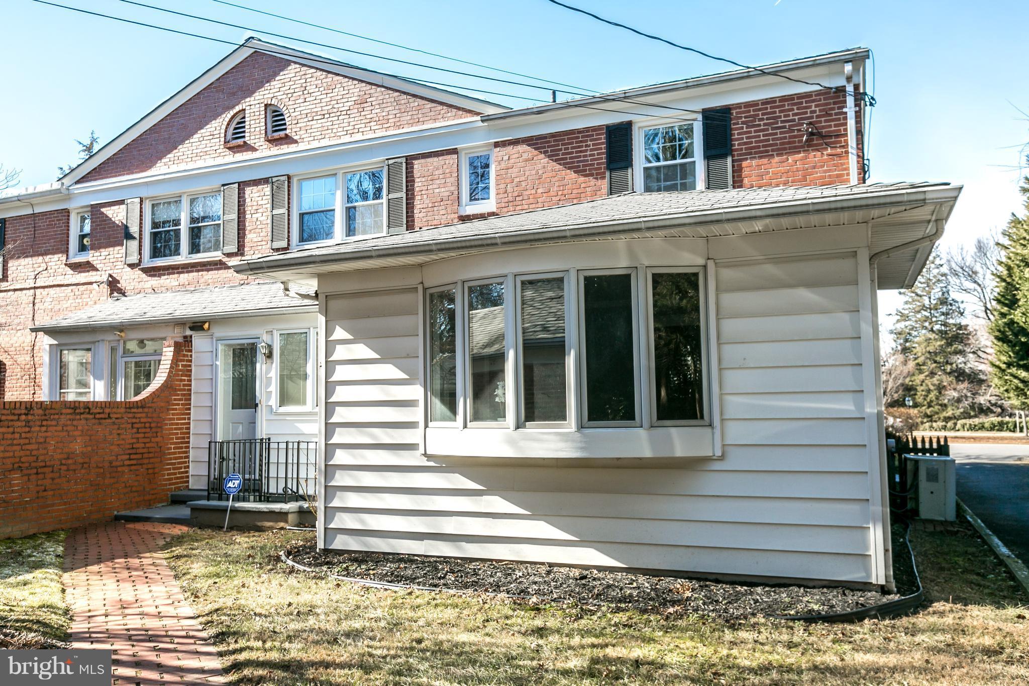 5605 Roland Avenue Baltimore, MD 21210 - Photo 29 of 30 Exterior (Rear)
