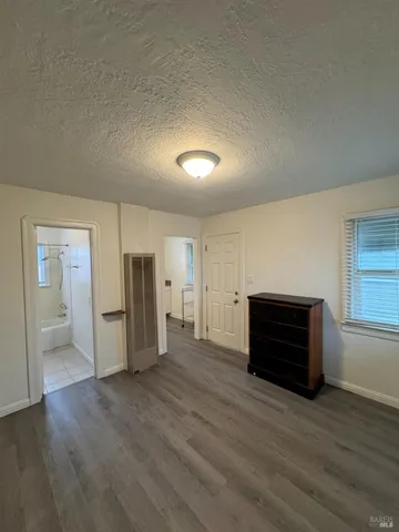 $1,400 | 318 Capitol Street, Vallejo, CA 94590