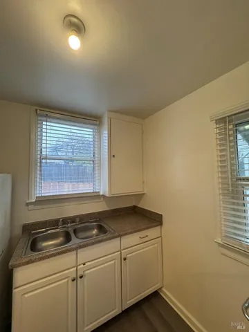 $1,400 | 318 Capitol Street, Vallejo, CA 94590