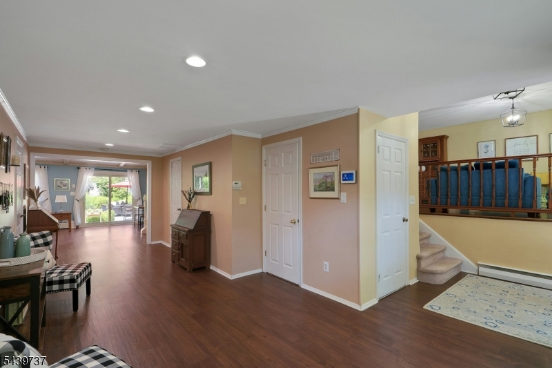 52 Stockton Road Summit, NJ 07901 - Photo 4 of 36