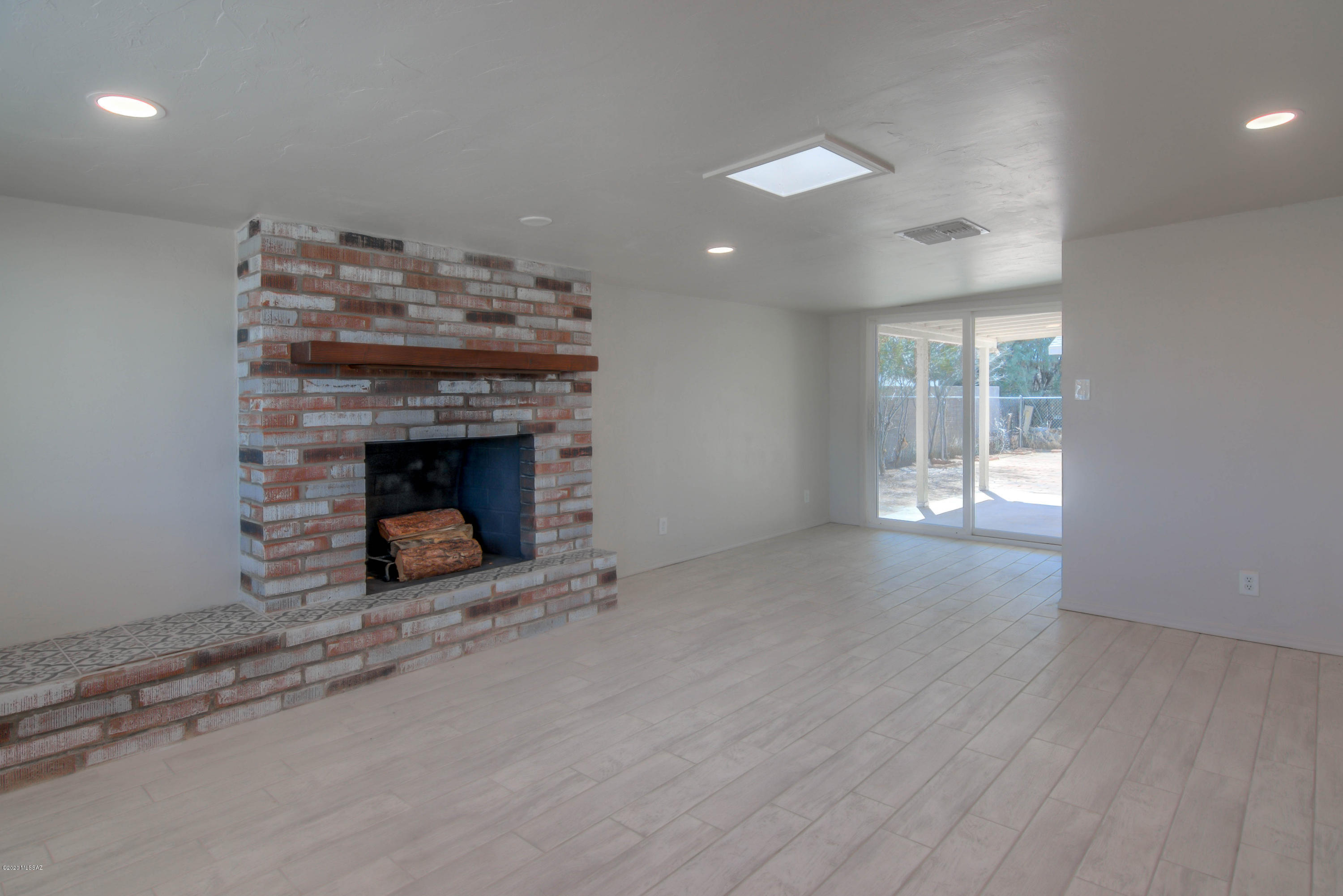 7012 East Stella Road Tucson, AZ 85730 - Photo 3 of 11