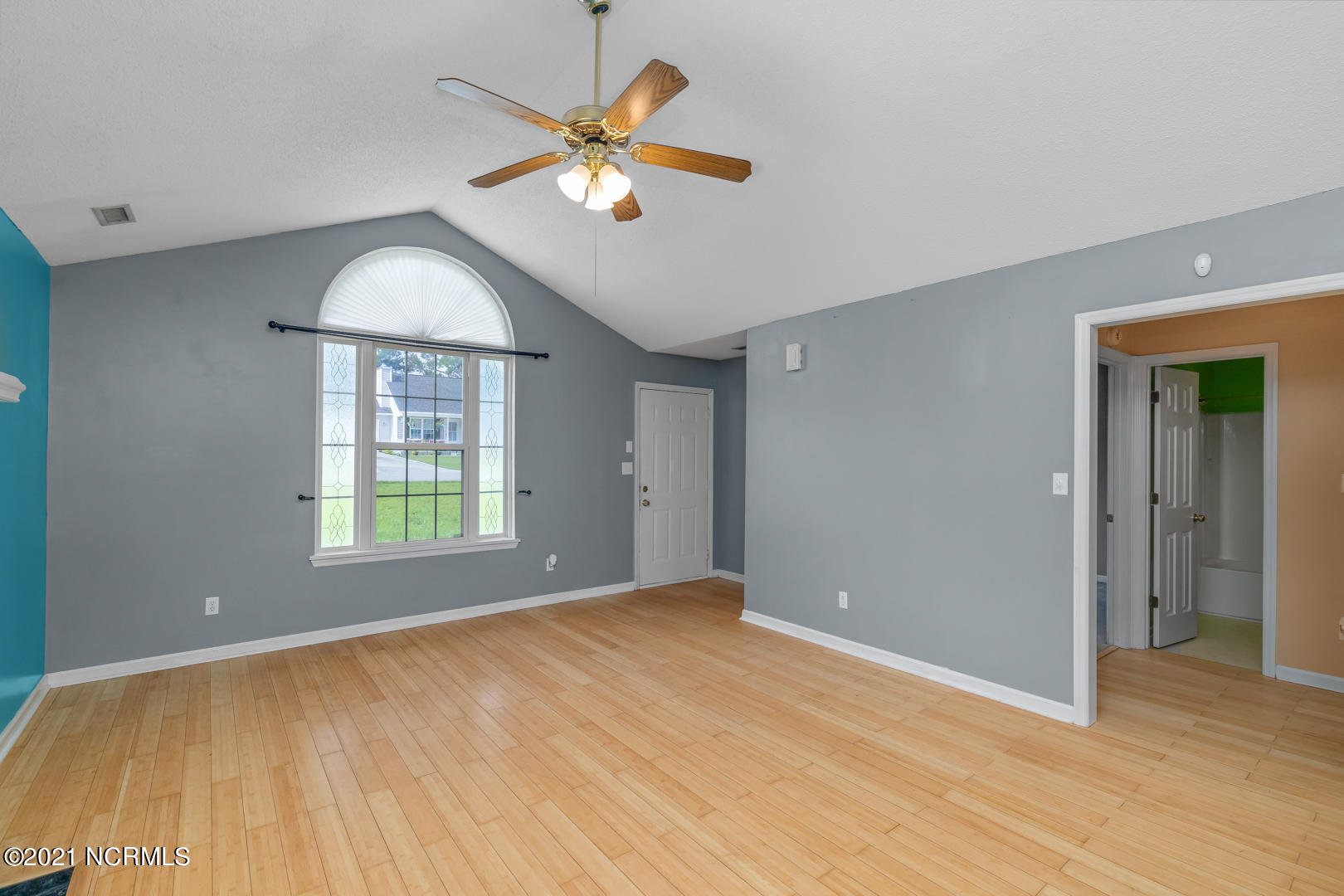 349 Running Road Jacksonville, NC 28546 - Photo 5 of 35 6
