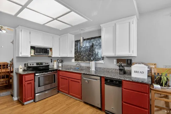 $595,000 | 127 Marguerite Lane, Cloverdale, CA 95425