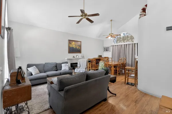 $595,000 | 127 Marguerite Lane, Cloverdale, CA 95425