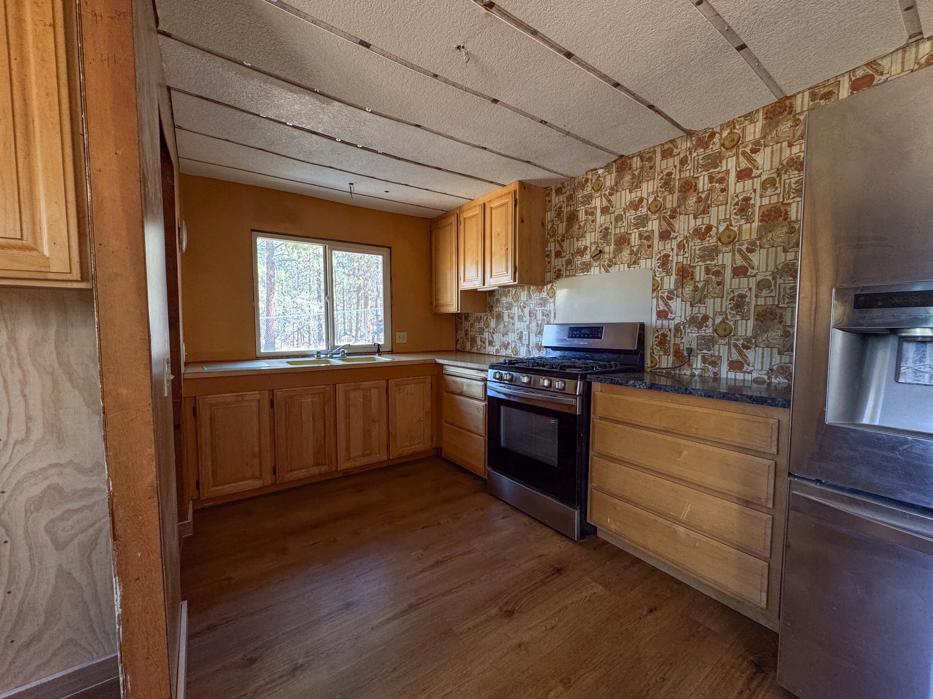 49636 South Packsaddle Circle Beatty, OR 97621 - Photo 7 of 38 49636 S PackSaddle Circle-07