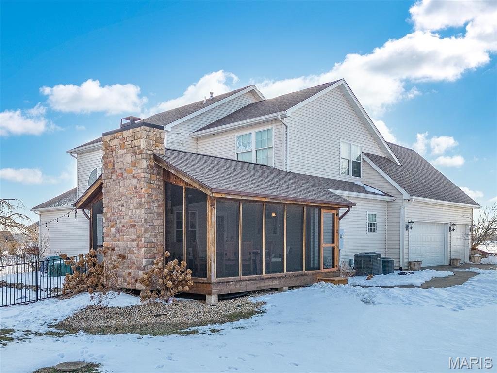 714 Longhi Road Collinsville, IL 62234 - Photo 4 of 49