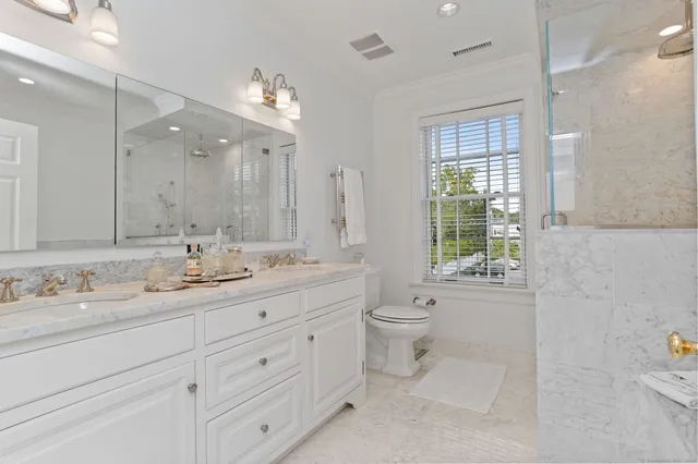 $2,399,000 | 2 Elmwood Drive, Unit 2, Southport, CT 06890