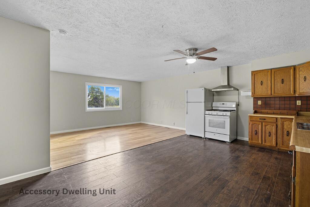 11951 Center Village Road Galena, OH 43021 - Photo 27 of 64 Accessory Dwelling Kitchen