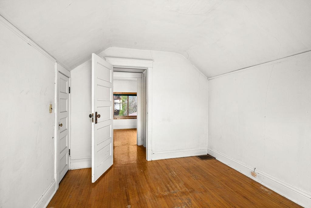 3618 Minnesota Avenue Duluth, MN 55802 - Photo 26 of 33