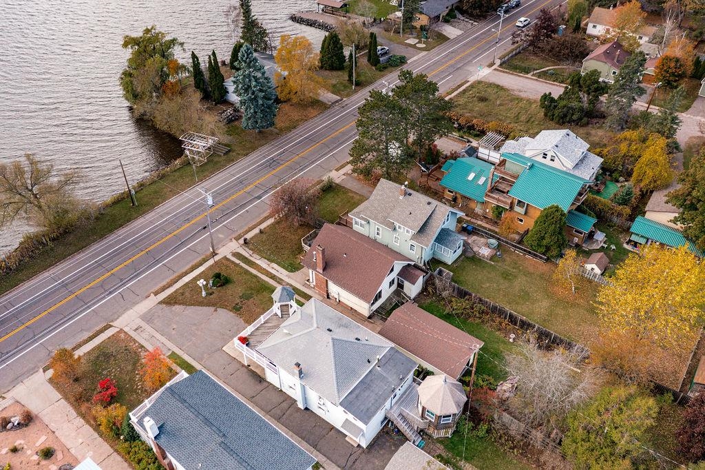 3618 Minnesota Avenue Duluth, MN 55802 - Photo 4 of 33