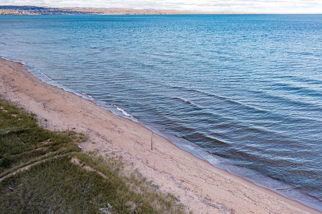 3618 Minnesota Avenue Duluth, MN 55802 - Photo 5 of 33