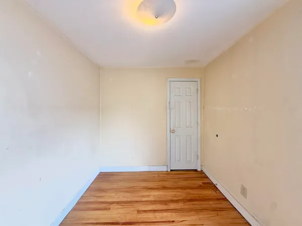 $1,995 | 442 Merrimack Street, Unit 2E, Manchester, NH 03103